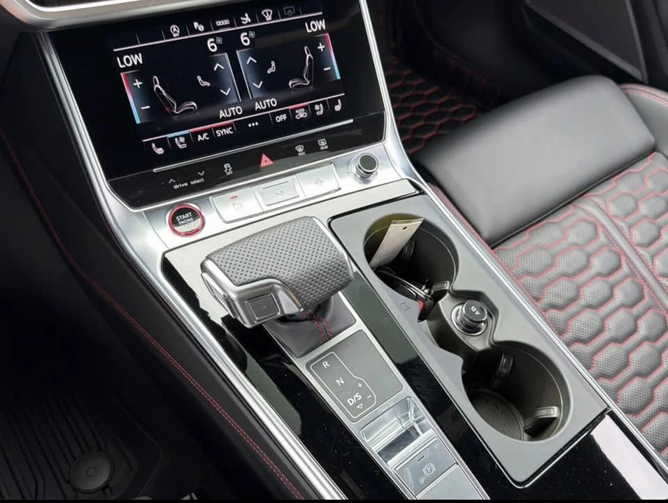 2025 Audi C8 RS7 - Image 17 of 18