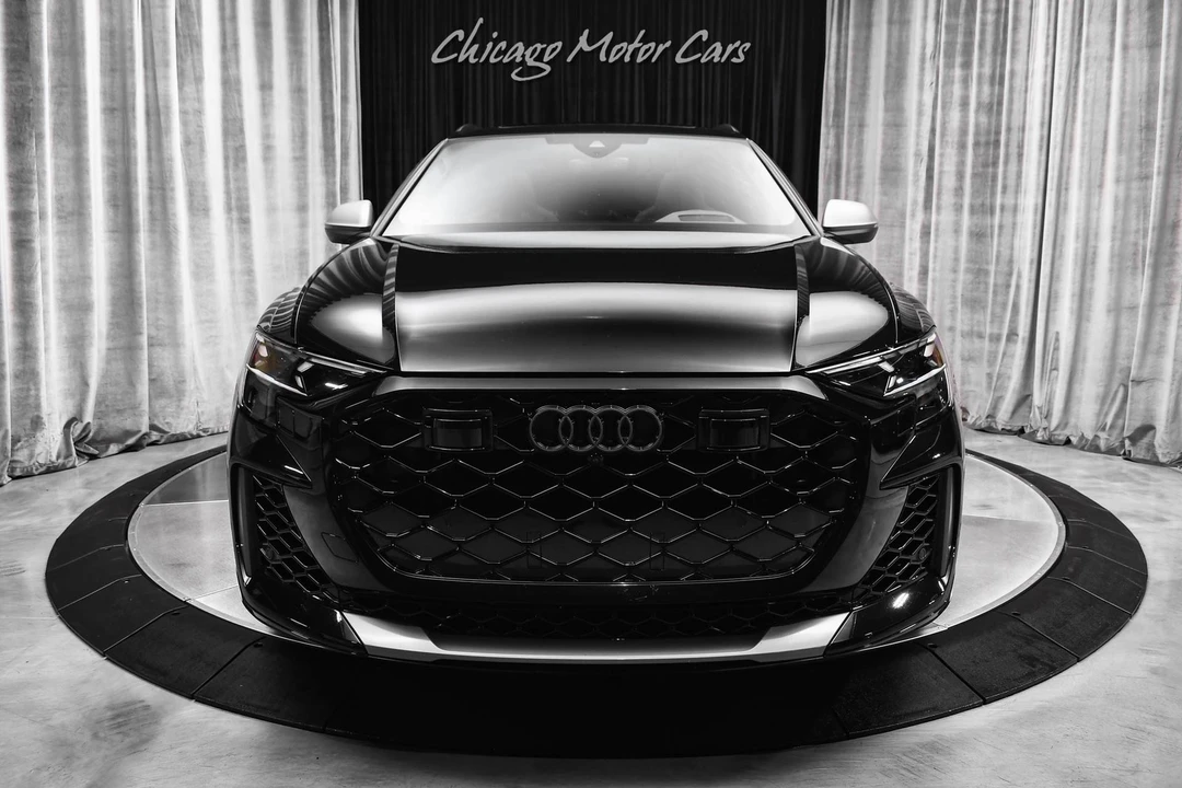 2025 Audi RS Q8 - Image 7 of 12