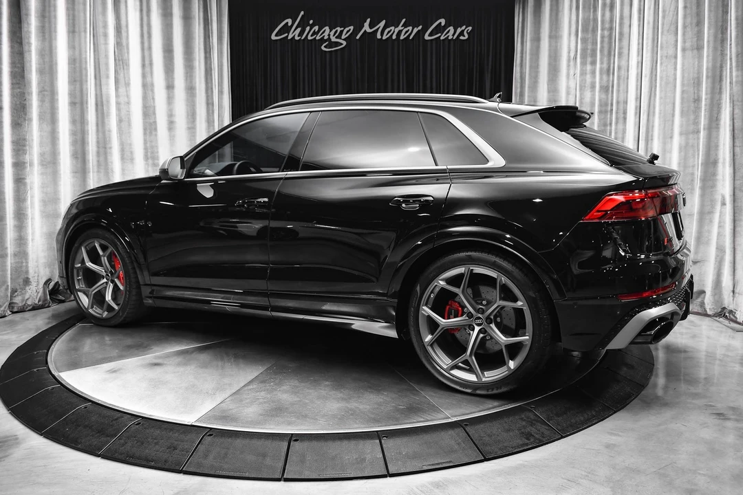 2025 Audi RS Q8 - Image 3 of 12