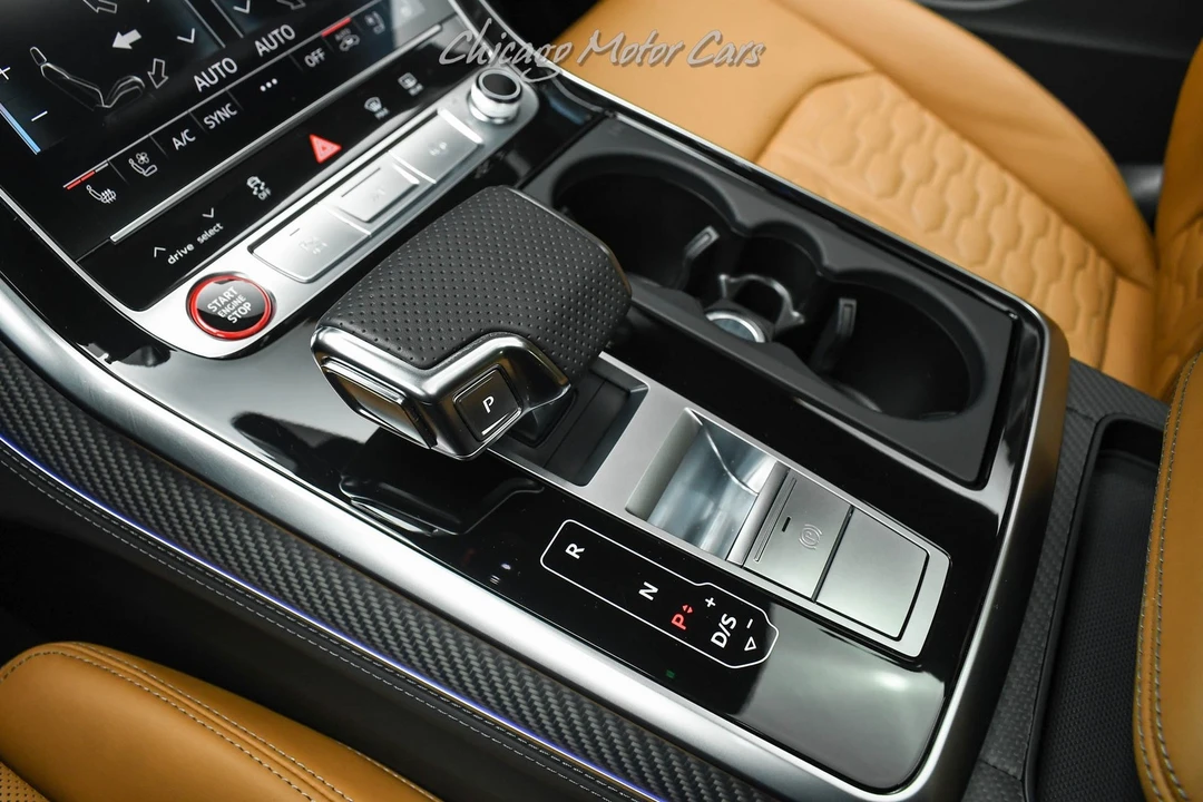 2025 Audi RS Q8 - Image 17 of 21