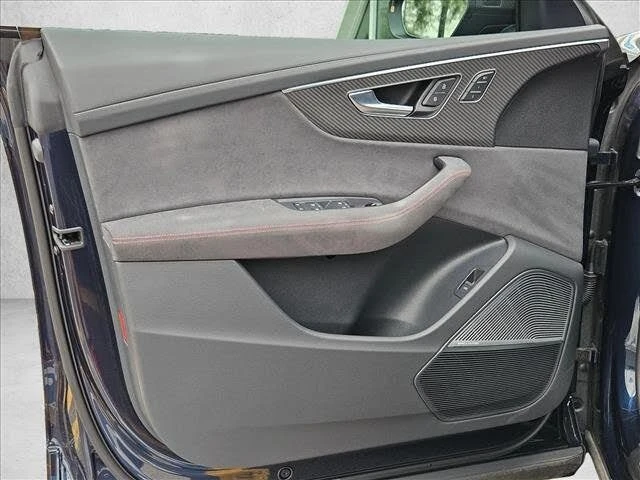 2025 Audi RS Q8 Performance - Image 10 of 19