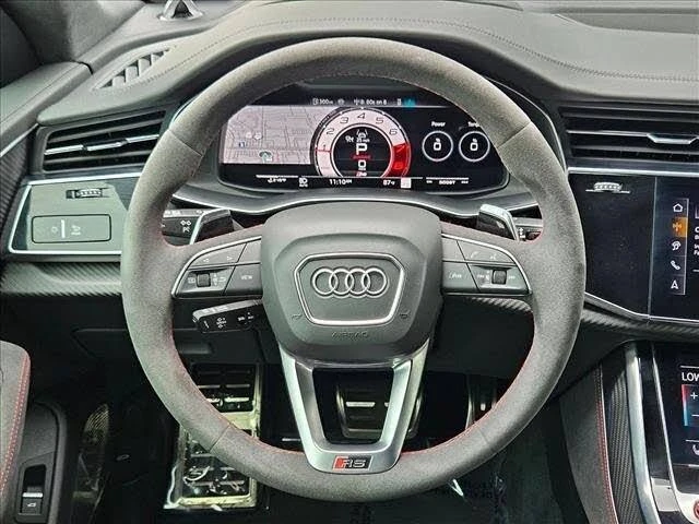 2025 Audi RS Q8 Performance - Image 14 of 19