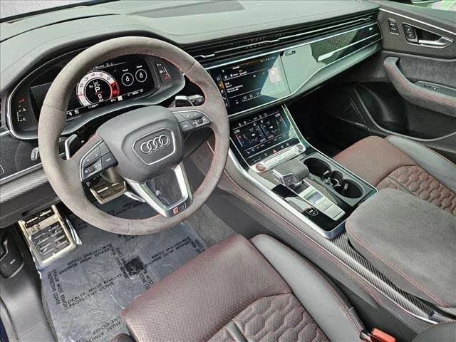 2025 Audi RS Q8 Performance - Image 12 of 19
