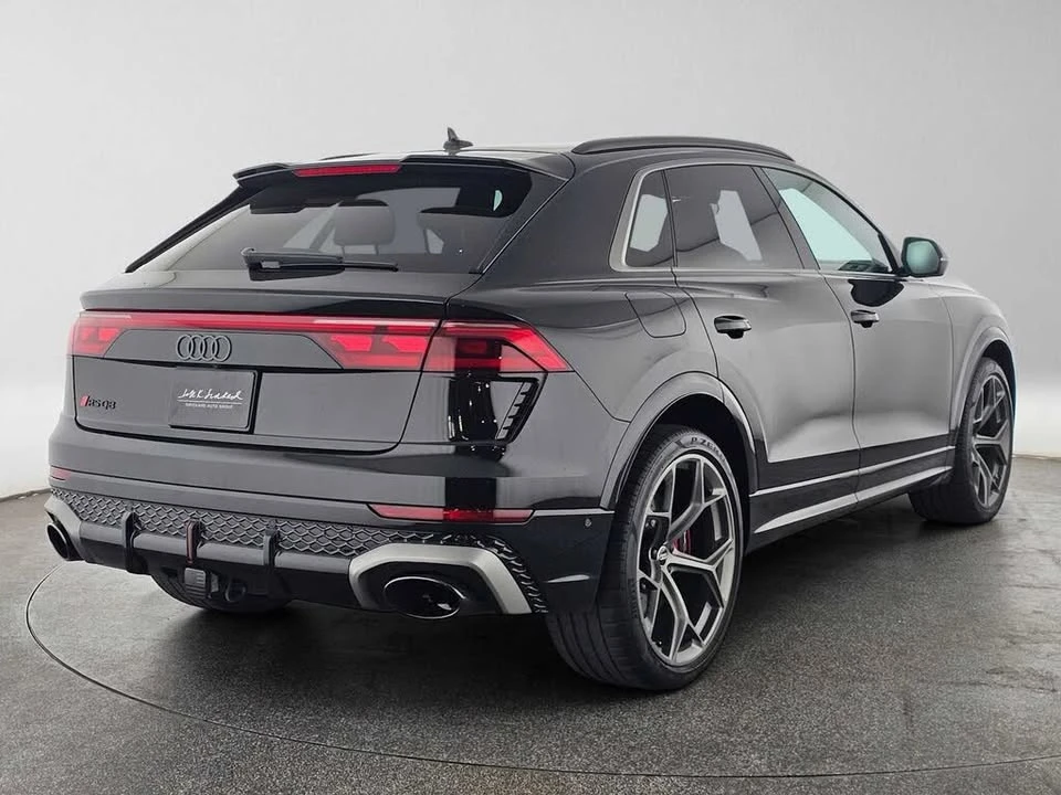 2025 Audi RS Q8 Performance - Image 3 of 20