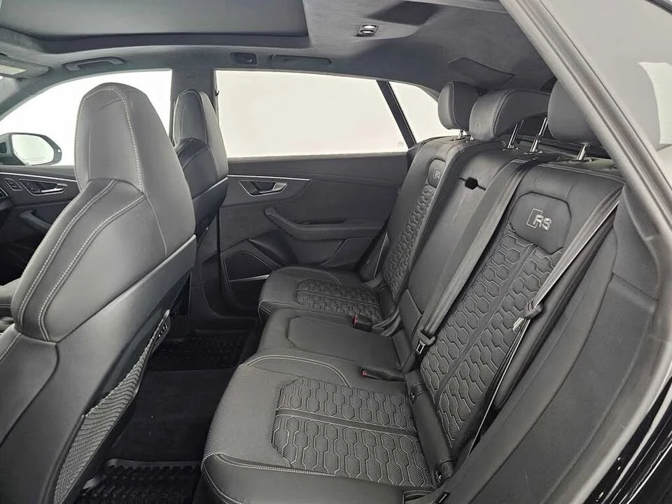 2025 Audi RS Q8 Performance - Image 16 of 20