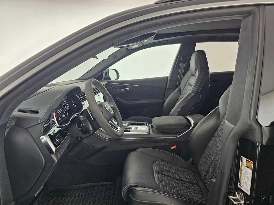 2025 Audi RS Q8 Performance - Image 20 of 20