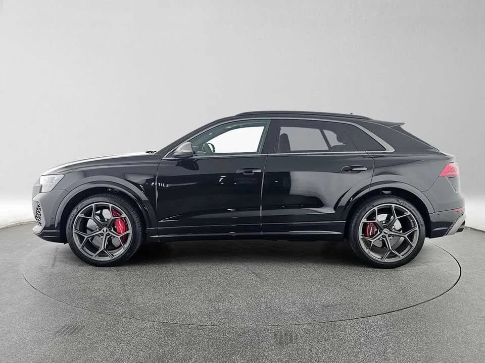 2025 Audi RS Q8 Performance - Image 6 of 20