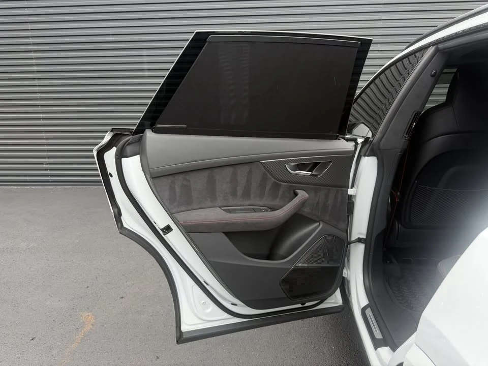 2025 Audi RS Q8 Performance - Image 15 of 20