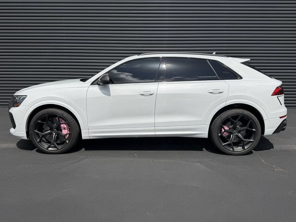 2025 Audi RS Q8 Performance - Image 2 of 20
