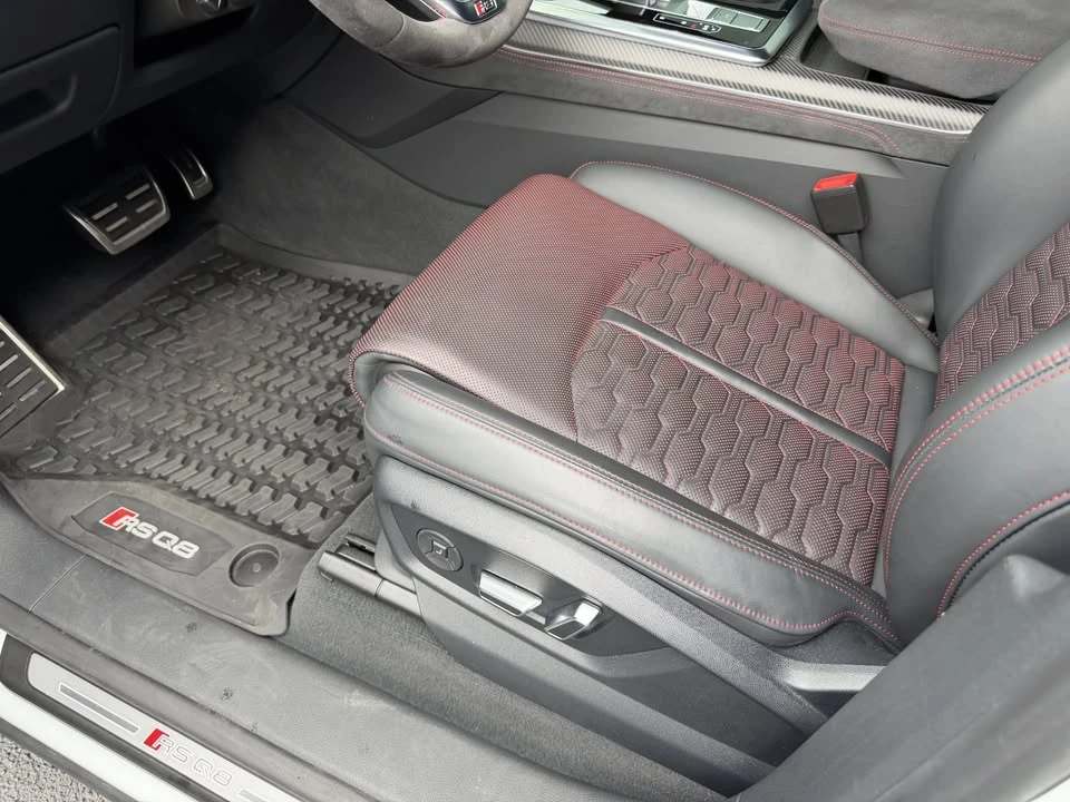 2025 Audi RS Q8 Performance - Image 20 of 20