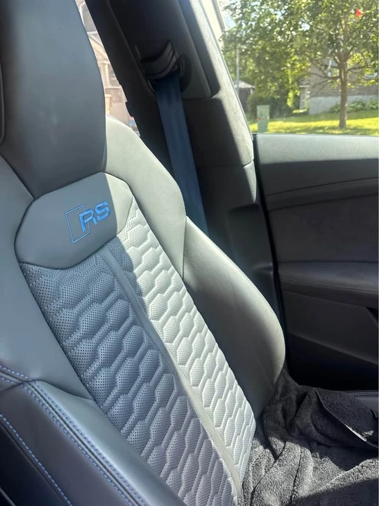 2025 Audi RS Q8 - Image 4 of 4
