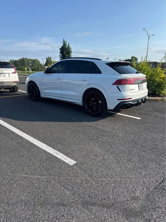 2025 Audi RS Q8 - Image 2 of 4
