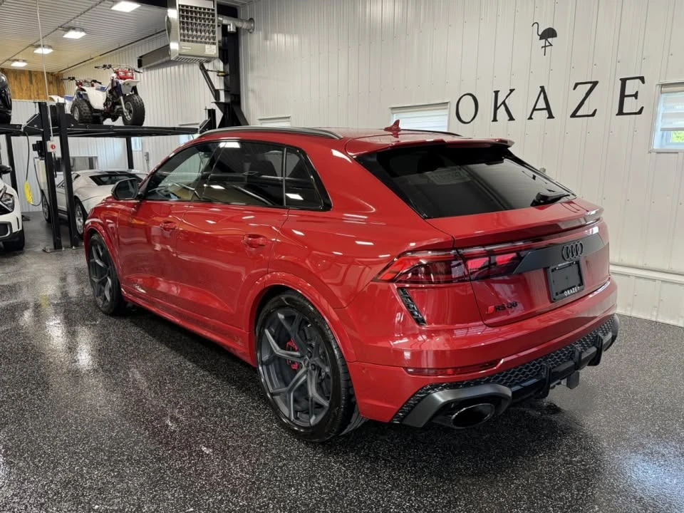 2025 Audi RS Q8 Performance - Image 3 of 10