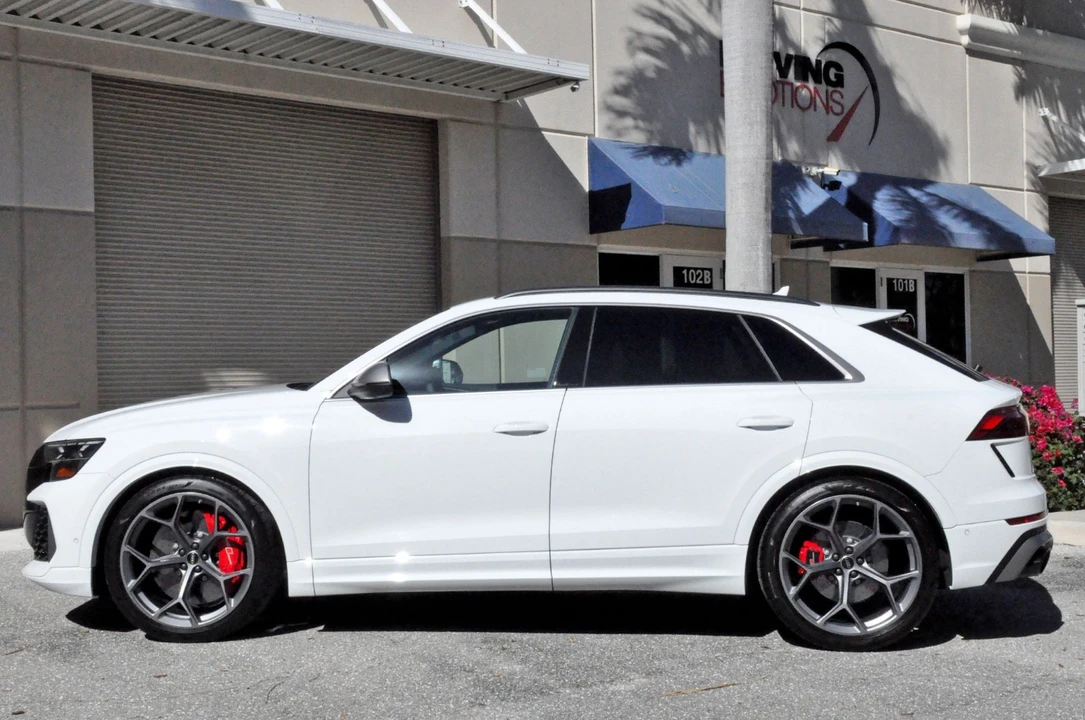 2025 Audi RS Q8 Performance - Image 21 of 21