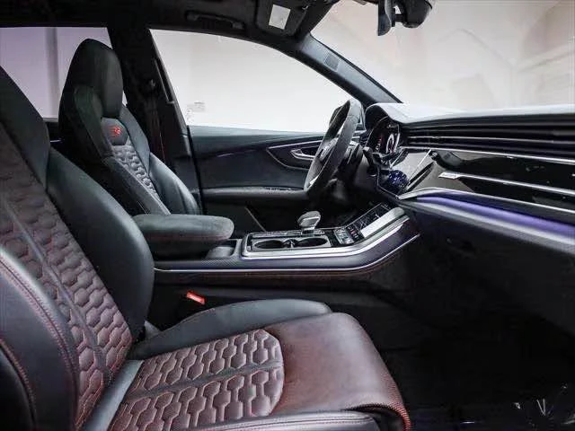 2025 Audi RS Q8 Performance - Image 5 of 17