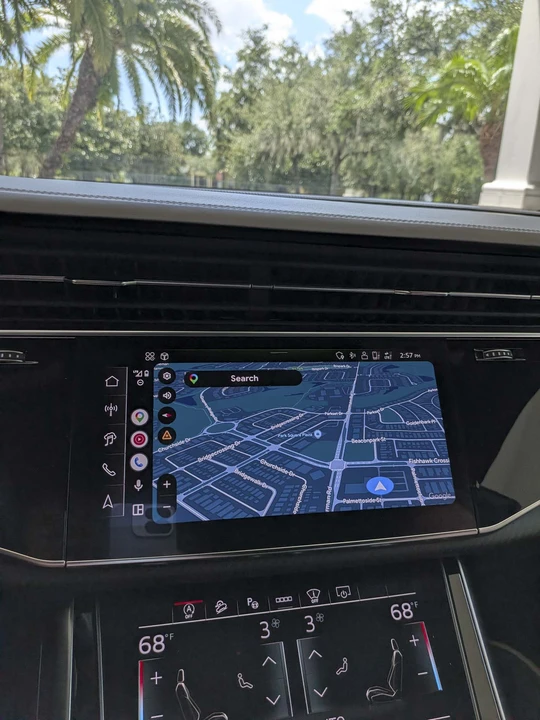 2025 Audi RS Q8 Performance - Image 31 of 31
