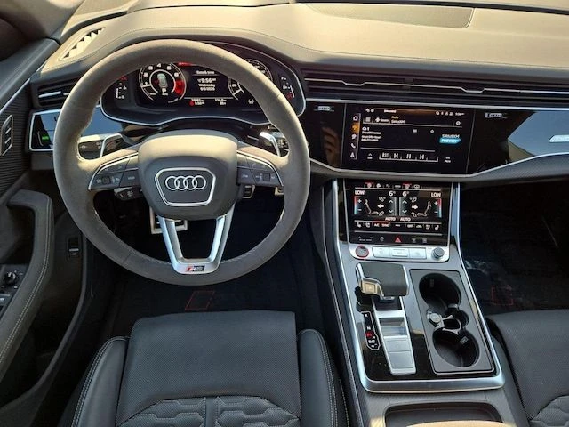 2025 Audi RS Q8 Performance - Image 14 of 20