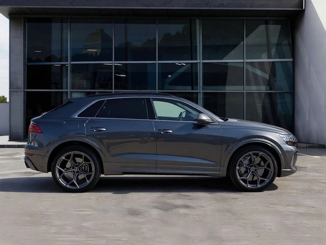 2025 Audi RS Q8 Performance - Image 9 of 20
