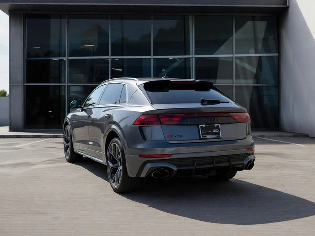 2025 Audi RS Q8 Performance - Image 7 of 20