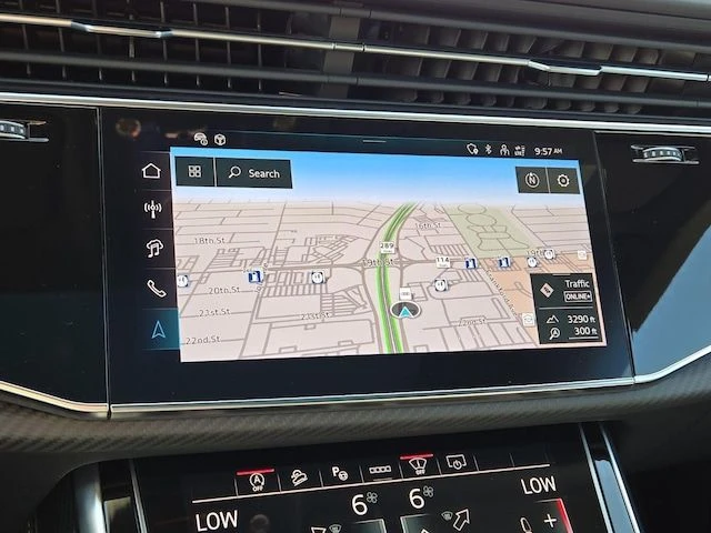 2025 Audi RS Q8 Performance - Image 19 of 20