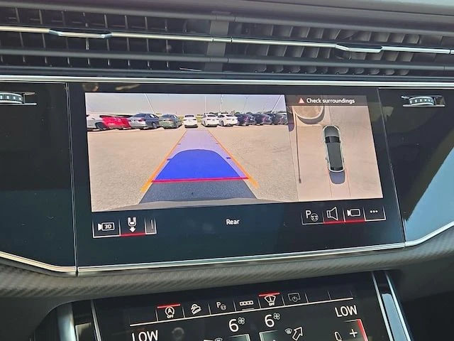 2025 Audi RS Q8 Performance - Image 18 of 20