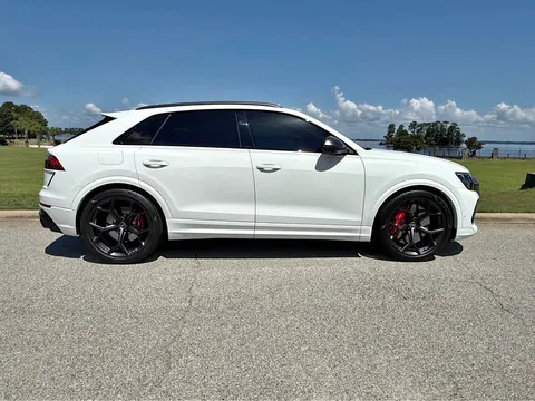 2025 Audi RS Q8 Sport Utility 4D