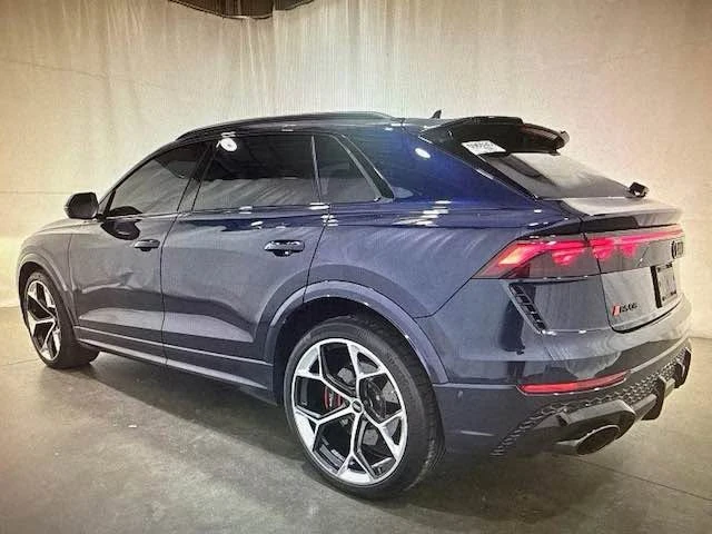 2025 Audi RS Q8 Performance - Image 3 of 8