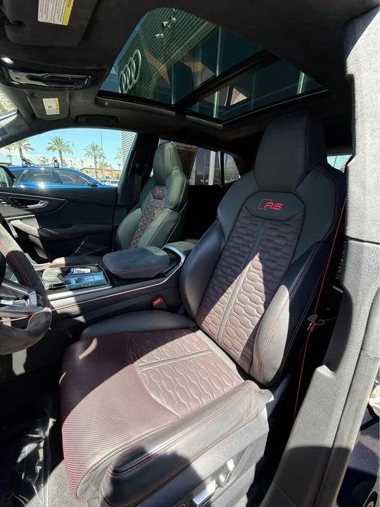 2025 Audi RS Q8 - Image 7 of 14