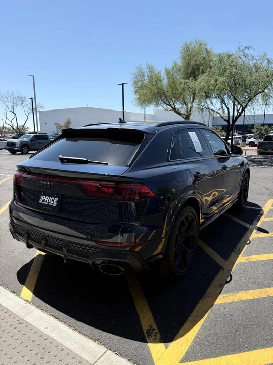 2025 Audi RS Q8 - Image 3 of 14