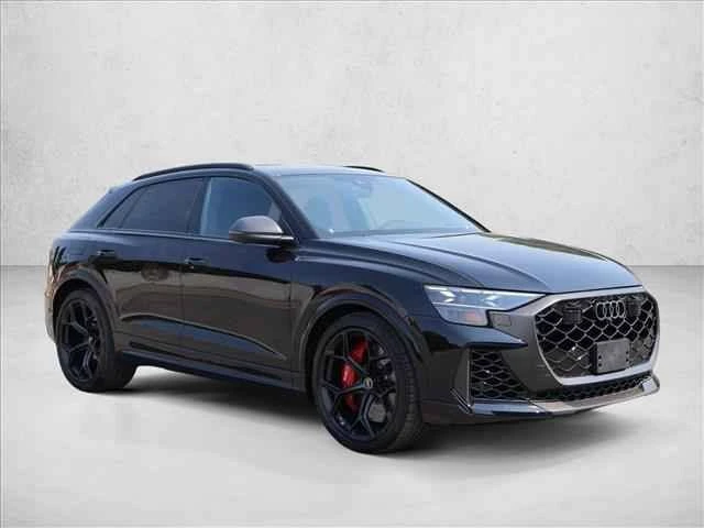 2025 Audi RS Q8 Performance - Image 3 of 7