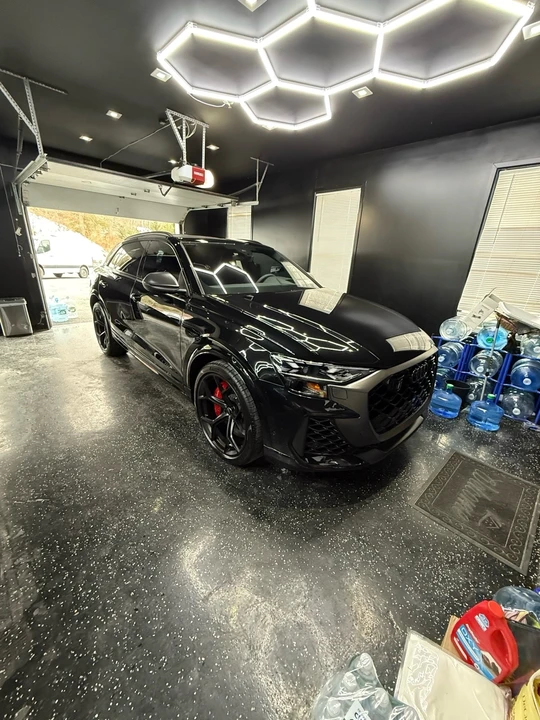 2025 Audi RS Q8 - Image 5 of 21