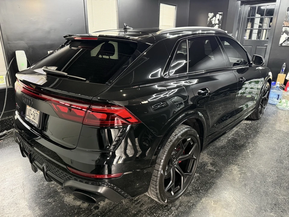 2025 Audi RS Q8 - Image 2 of 21