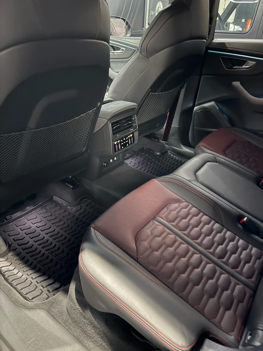 2025 Audi RS Q8 - Image 17 of 21