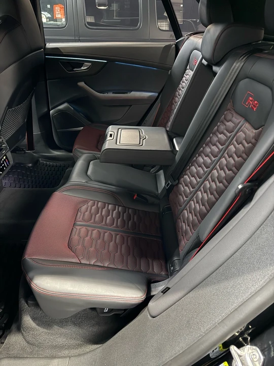 2025 Audi RS Q8 - Image 18 of 21