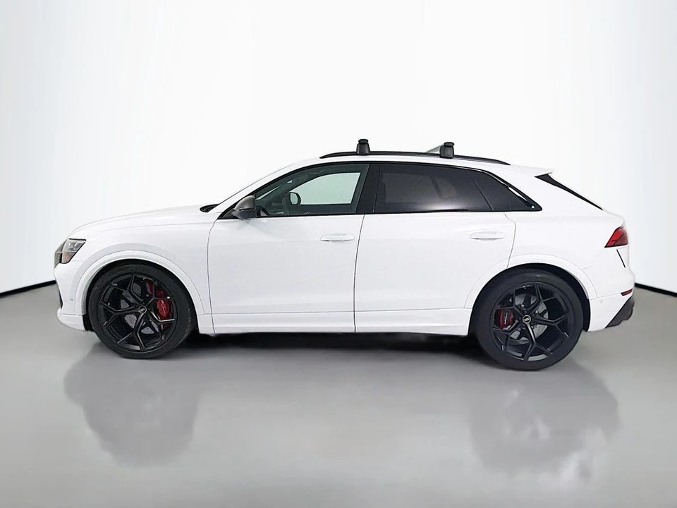 2025 Audi RS Q8 Performance - Image 4 of 12