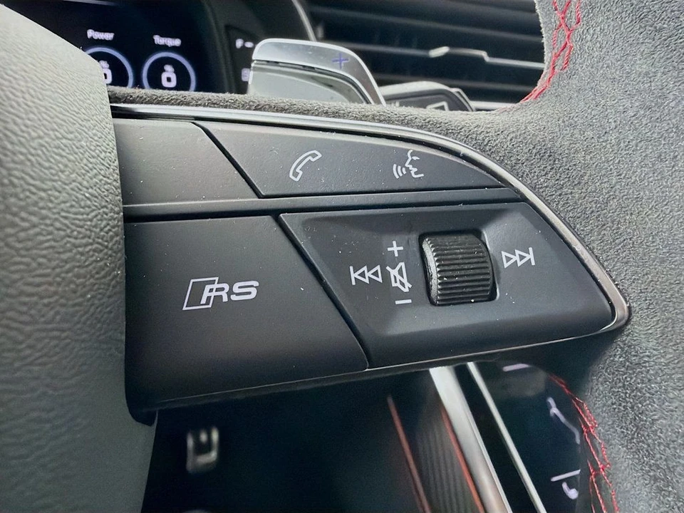 2025 Audi RS Q8 Performance - Image 12 of 12