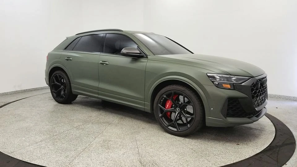 2025 Audi RS Q8 Performance - Image 7 of 8