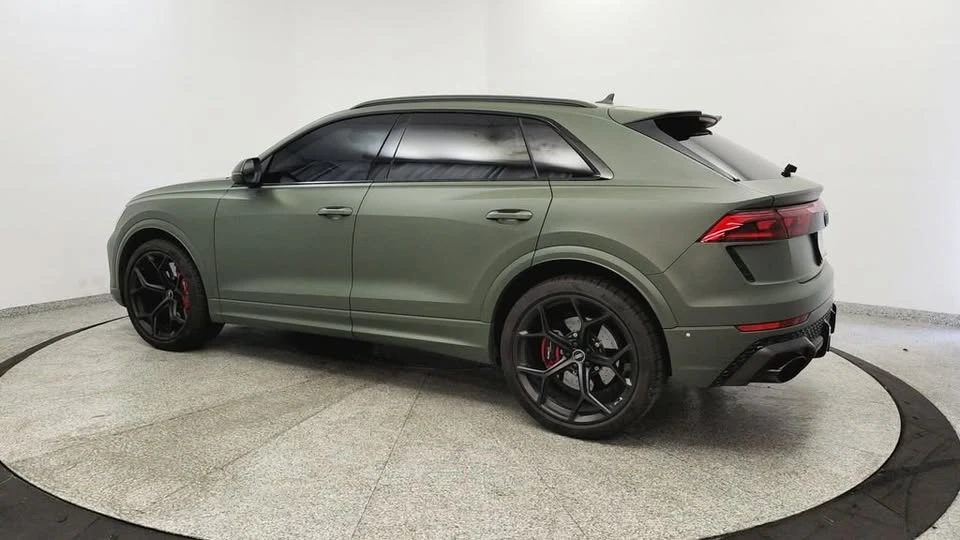 2025 Audi RS Q8 Performance - Image 3 of 8
