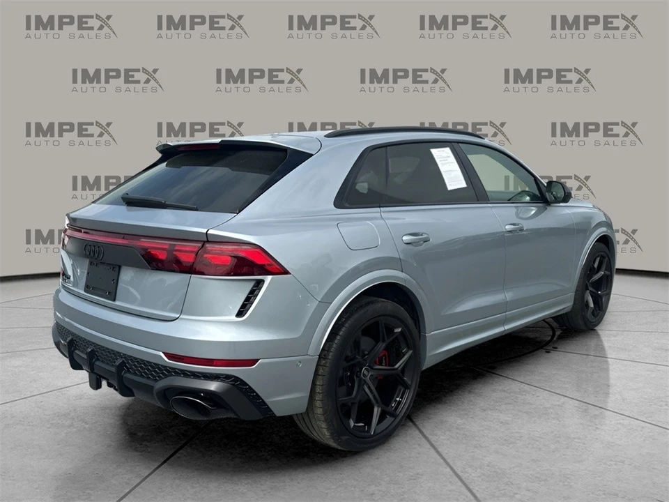 2025 Audi RS Q8 Performance - Image 5 of 12