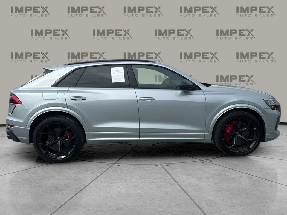 2025 Audi RS Q8 Performance - Image 6 of 12