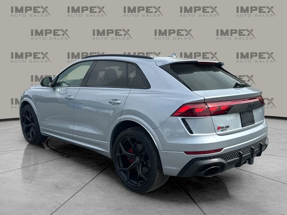 2025 Audi RS Q8 Performance - Image 3 of 12