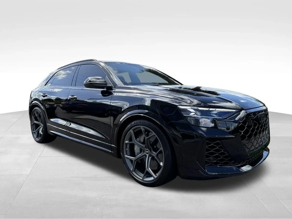 2025 Audi RS Q8 Performance - Image 2 of 12