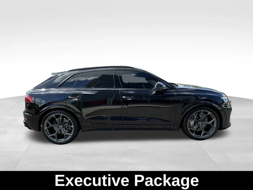 2025 Audi RS Q8 Performance - Image 3 of 12
