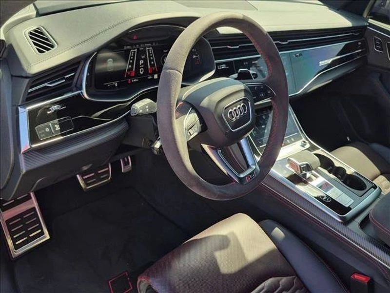 2025 Audi RS Q8 Performance - Image 4 of 20
