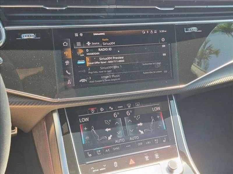 2025 Audi RS Q8 Performance - Image 9 of 20