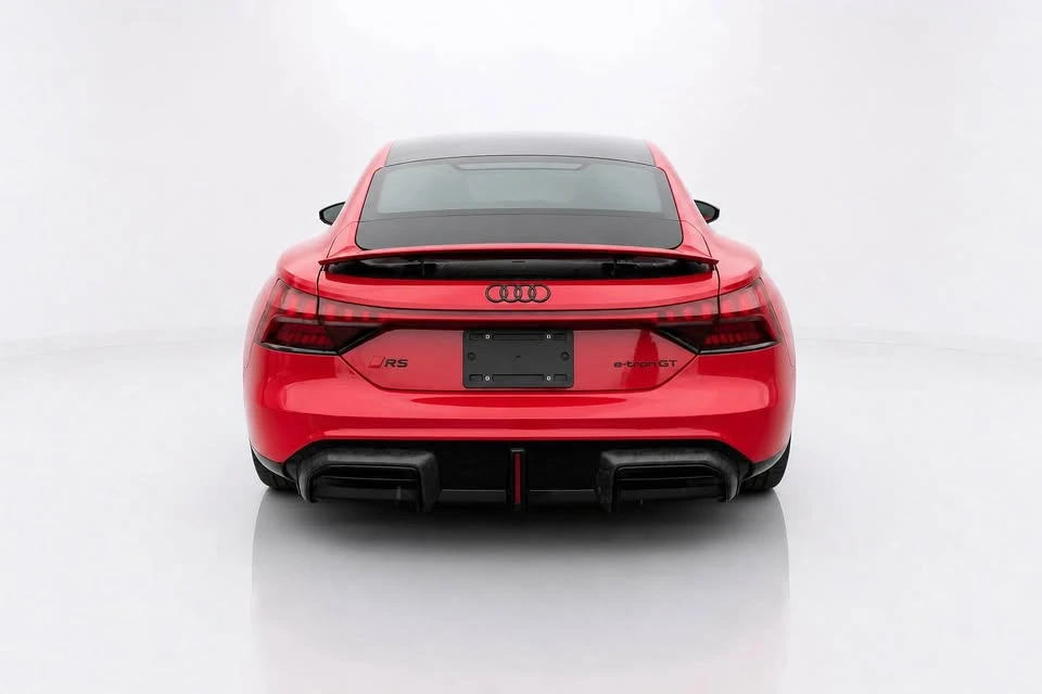 2025 Audi RS e-tron GT - Image 4 of 9