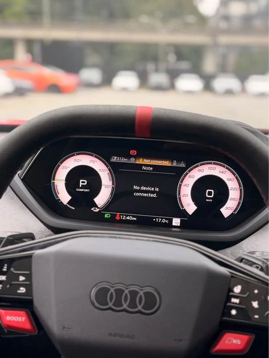 2025 Audi RS e-tron GT - Image 12 of 17