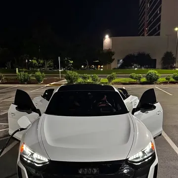 2025 Audi RS e-tron GT Sedan 4D