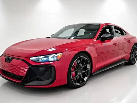 2025 Audi RS e-tron GT Performance