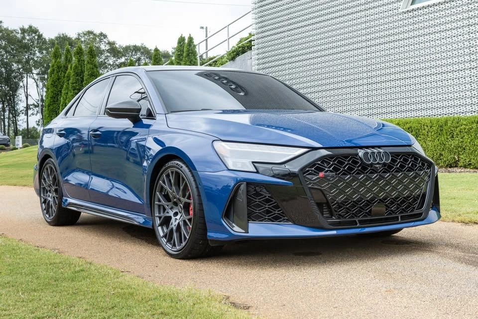 2025 Audi 8Y RS3 - Image 5 of 8